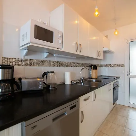 Ocean View Apartment *