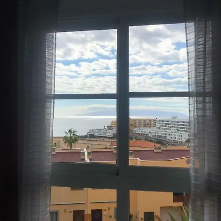 Ocean View Apartment *